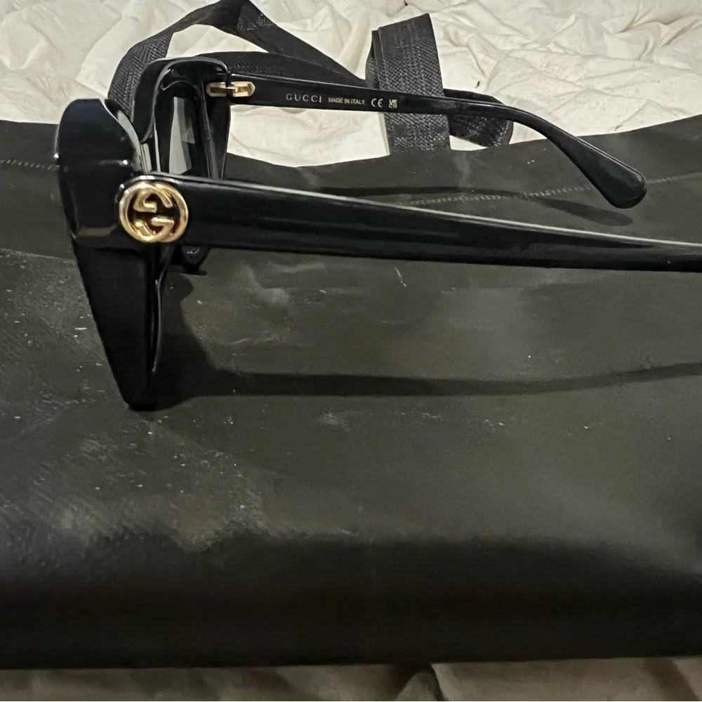 Gucci Black and Gold Eyewear - Picture 2 of 6